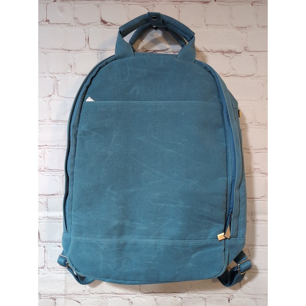 Day Owl Slim Backpack Sky Blue Unisex 41384 Rare EUC